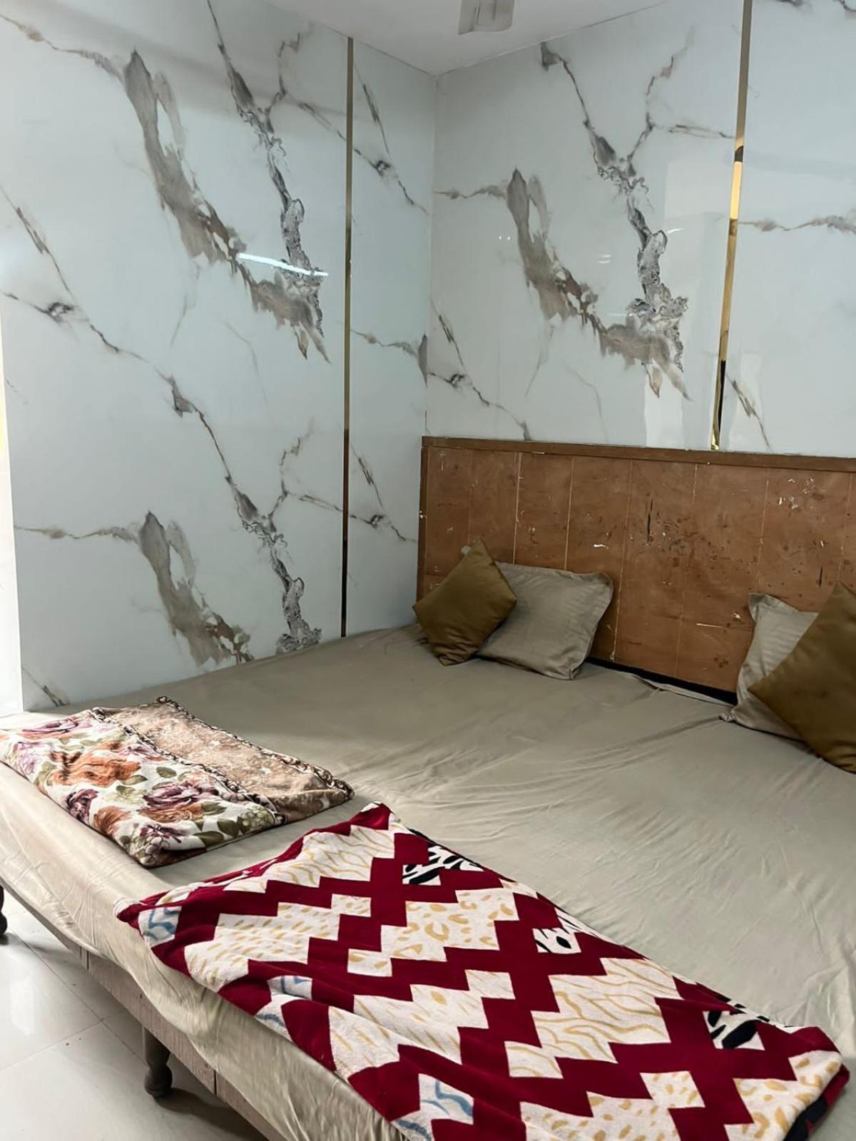 Arora Guest House Amritsar Exterior photo